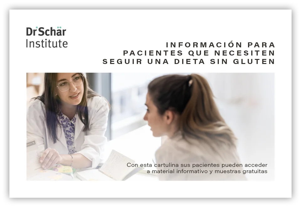 Un profesional de la salud habla sobre recursos de dieta sin gluten con un paciente en un entorno clínico