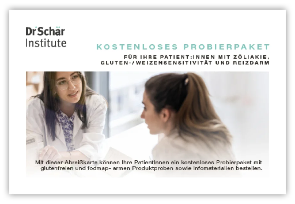 Zwei Fachkräfte im Gespräch über ein kostenloses Probierpaket für Patienten mit Glutenempfindlichkeiten